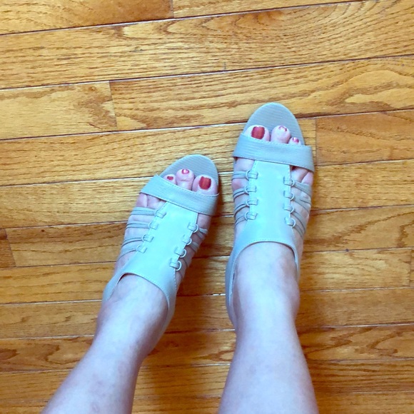 Life Stride Gladiator Heels - Picture 6 of 7